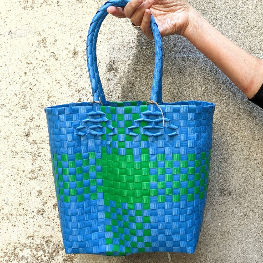 Recycled strapping woven handbag